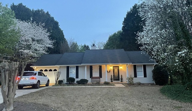 Charming and Modern 3BR House in Serene Watkinsville, GA