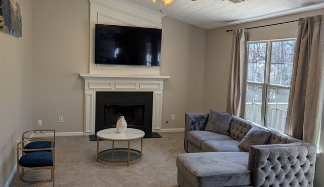 Charming and Peaceful 3-bed 2.5 bath home in Conley, GA