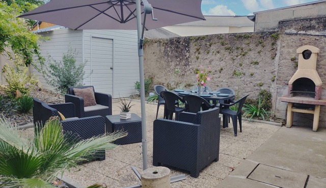 Charming and quiet town center house