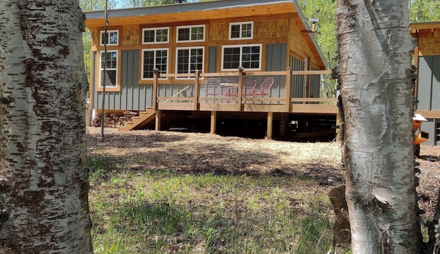 Charming and Secluded North Shore Cabin and Sauna two miles from Grand Marais!