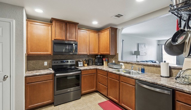 Charming and Spacious 4BR 2.5 BA Hideaway