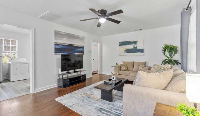 Charming and Stylish 2BR Home in Hillcrest