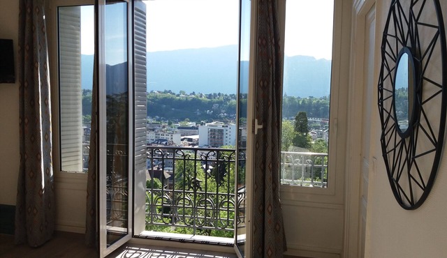 Charming and very comfortable apartment with magnificent views of Aix les Bains