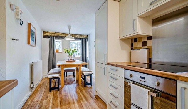 Charming and welcoming dog friendly - Horseshoe Cottage