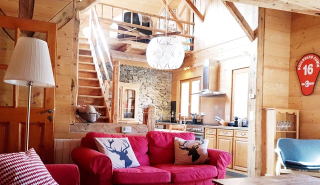 Charming apartment in a chalet in the heart of the 3 Valleys