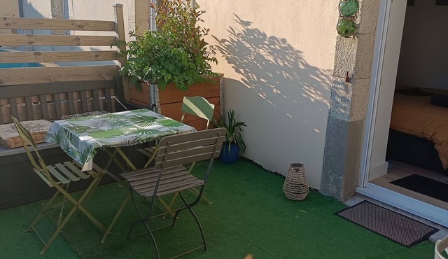 Charming Apartment in Village Center