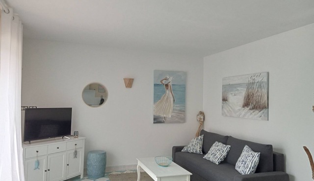 Charming apartment in a villa in the heart of La Clape
