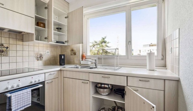 Charming Apartment 15 Mins from City Life
