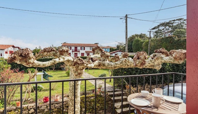 Charming Apartment 300m from the Beach in Peaceful Guéthary