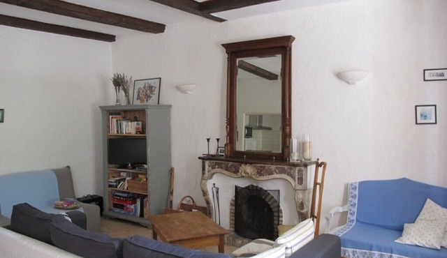 Charming apartment at the foot of the Luberon ochres