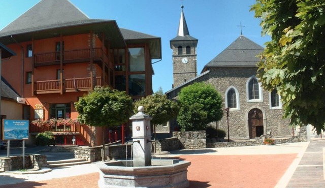 Charming apartment at the foot of the mountains