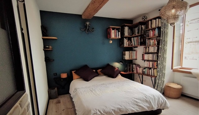 Charming apartment in the heart of the medieval village