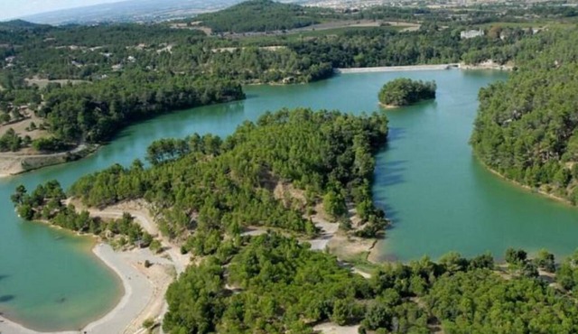 **CHARMING APARTMENT IN CHATEAU RESIDENCE