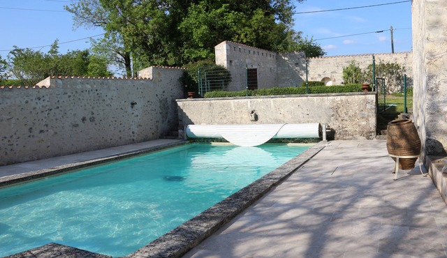 charming apartment in a 16th century mansion