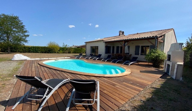 Charming Apartment in Dordogne Countryside