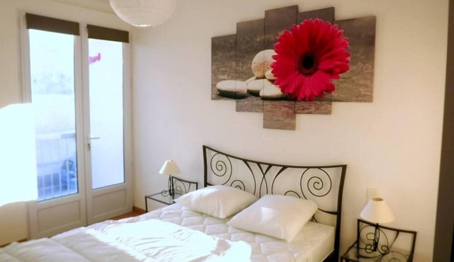 Charming apartment in residence on the port of Mèze - furnished with tourism 2 *