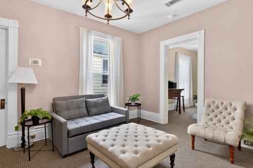 Charming Apartment in bustling Clifton & Crescent Hill