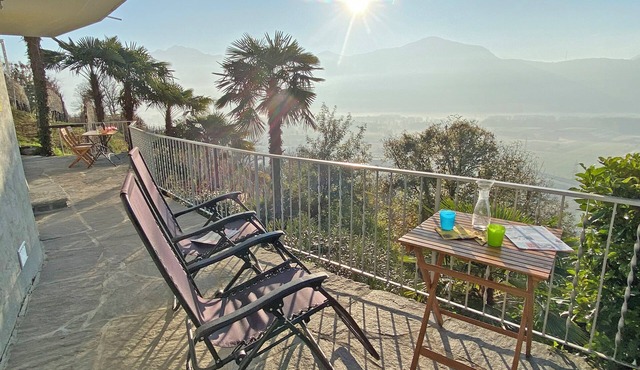 Charming apartment on the first floor of a two-family house