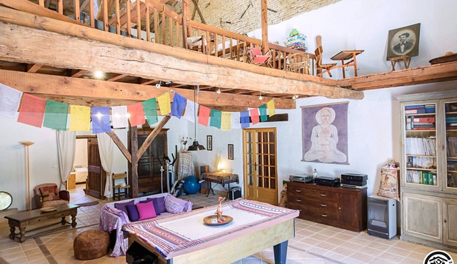 Charming apartment Pool table, garden & fireplace Canal du Midi