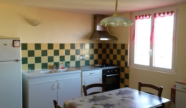 CHARMING APARTMENT QUIET IN GREAT HOUSE