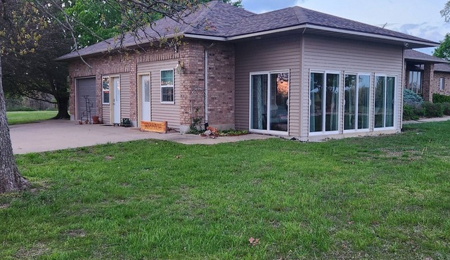 Charming apartment w/sunroom, gorgeous views in Richland - Perfect cozy getaway