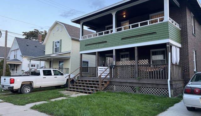 Charming apartment with a private balcony overlooking downtown Alma