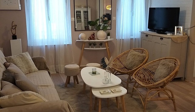 Charming apartment with free parking nearby. Wifi