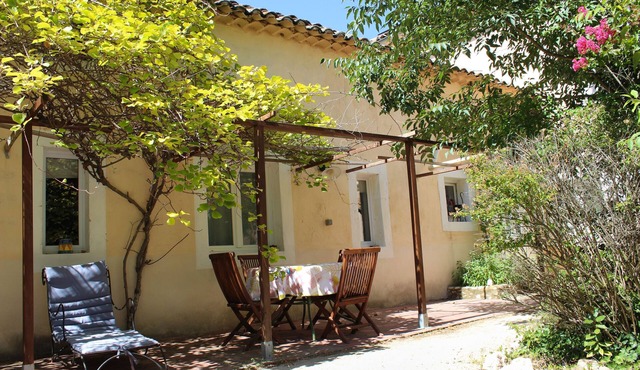Charming Apartments in the Mas de Soleil (Gîte "Nostalgie")