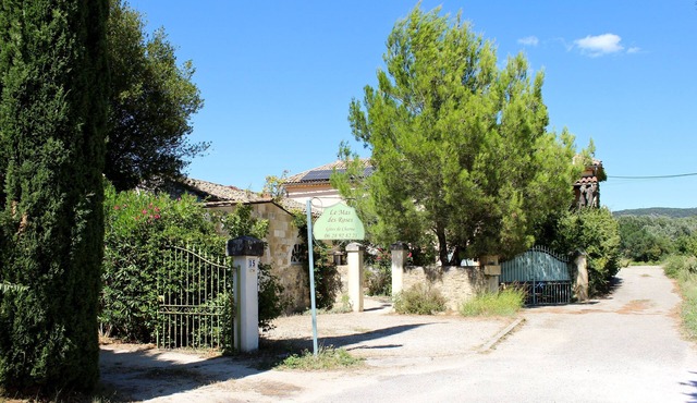 Charming Apartments in the Mas de Soleil (Gîte "Viva")