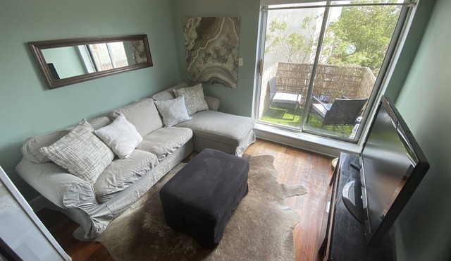 Charming Apt in Williamsburg, w/WasherDryer & Balcony!