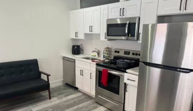 Charming Apt \ Sleeps 3