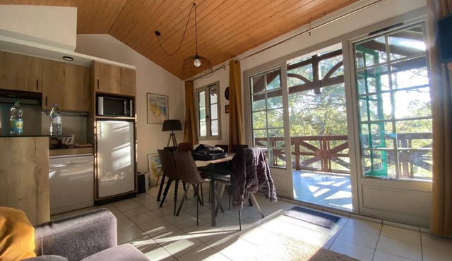 Charming Apt With Balcony And Golf View