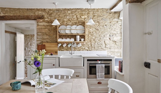 Charming Artisan Cottage | Historic Stay Near Bath, Castle Coombe & Lacock