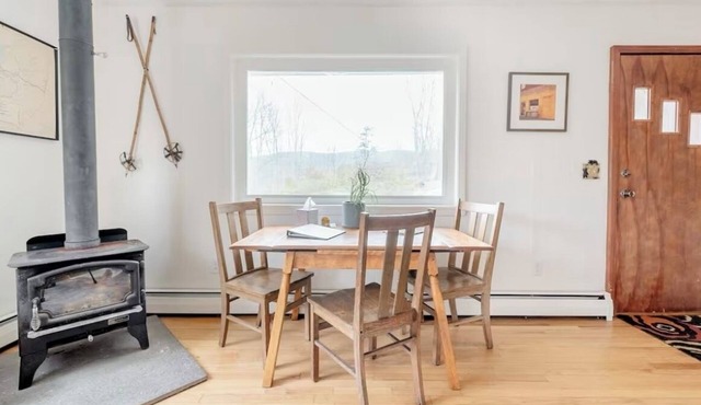 Charming Ashland Cottage on 5+ acres—minutes to Windham Mountain