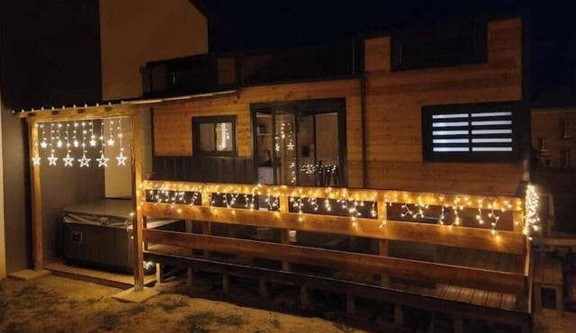 Charming Atypical Cabin and spa