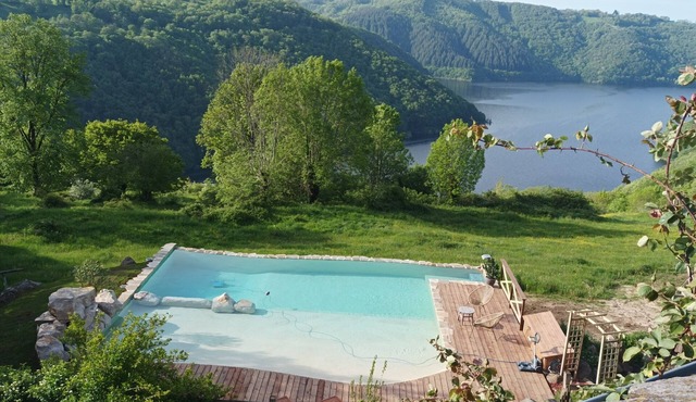 Charming atypical family gite