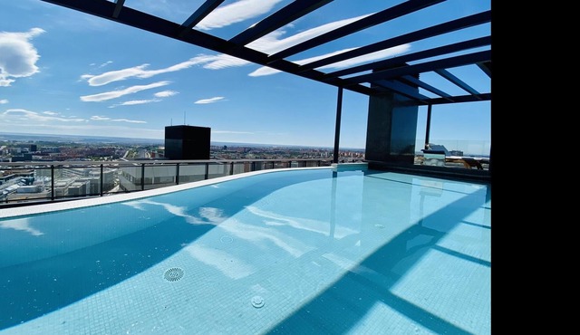 Charming Australis Tower - In luxury urbanization, swimming pools, parking, padd