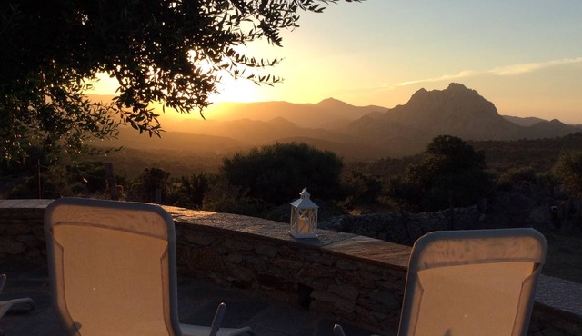 CHARMING AUTHENTIC HOUSE WITH TERRACE AND BREATHTAKING VIEW OF AGRIATES