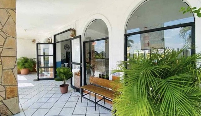 Charming beachfront hotel in Costa Esmeralda, Ver.