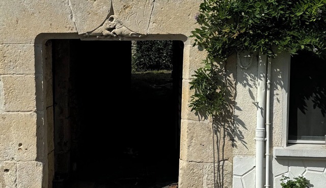 Charming barn with WiFi in Nanteuil-en-Vallée