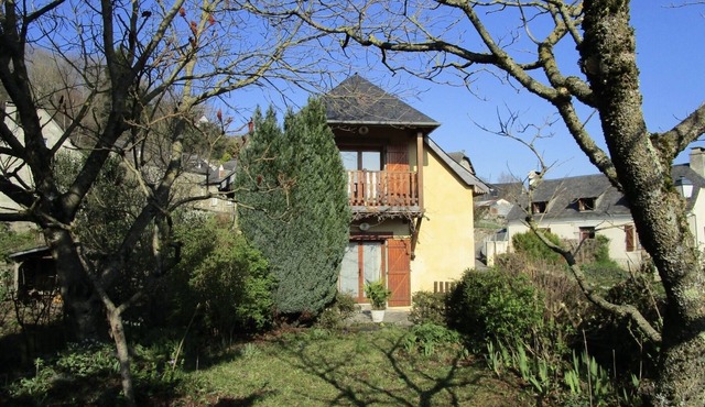 Charming barn near Argelès & Lourdes in Hautes-Pyrénées, pets welcome, wifi