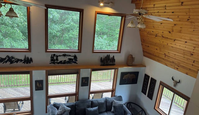 Charming Barndominium with AC and full amenities in Colchester - 3 bedrooms