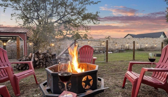 Charming Barndominium with Farm Animals – Just 5 Minutes from Lake Georgetown