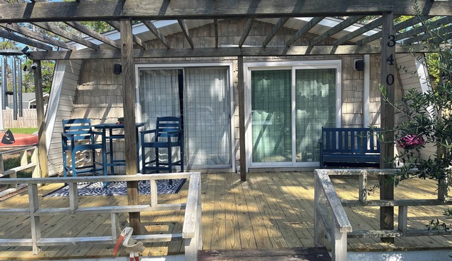 Charming Beach Bungalow in the Heart of it All