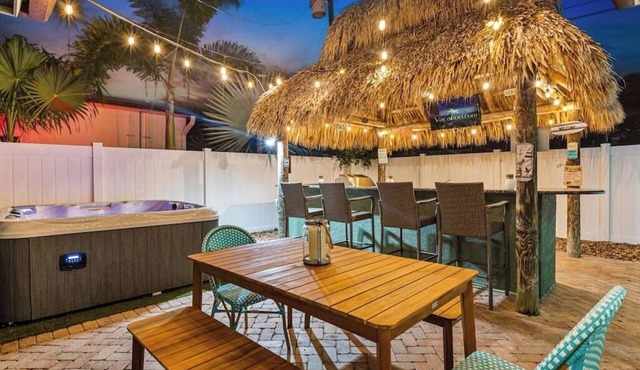Charming Beach House w/Hot Tub & Tiki Bar