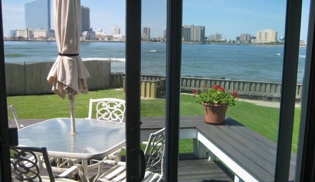 Charming beach house on water with views of Atlantic City-Available August/Sept.