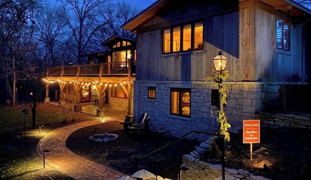 Charming Bed & Bath Suite Available Nightly