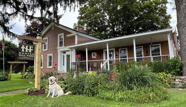 Charming bed & breakfast in Franklinville 2 bedrooms Hunter Hill Farm