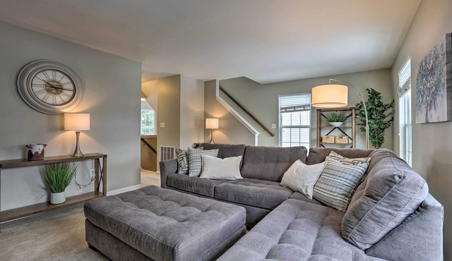 Charming Bellefonte Townhome Near Penn State!