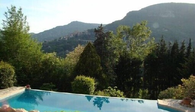 Charming bergerie with swimmingpool